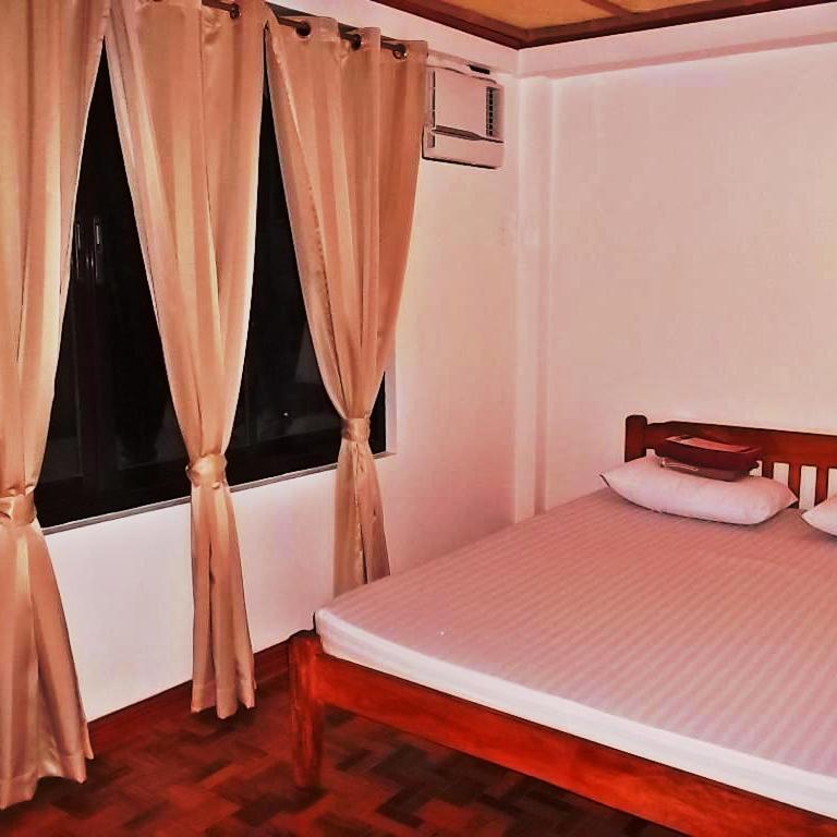 Balay De La Rama Bed & Breakfast Легазпи Стая снимка