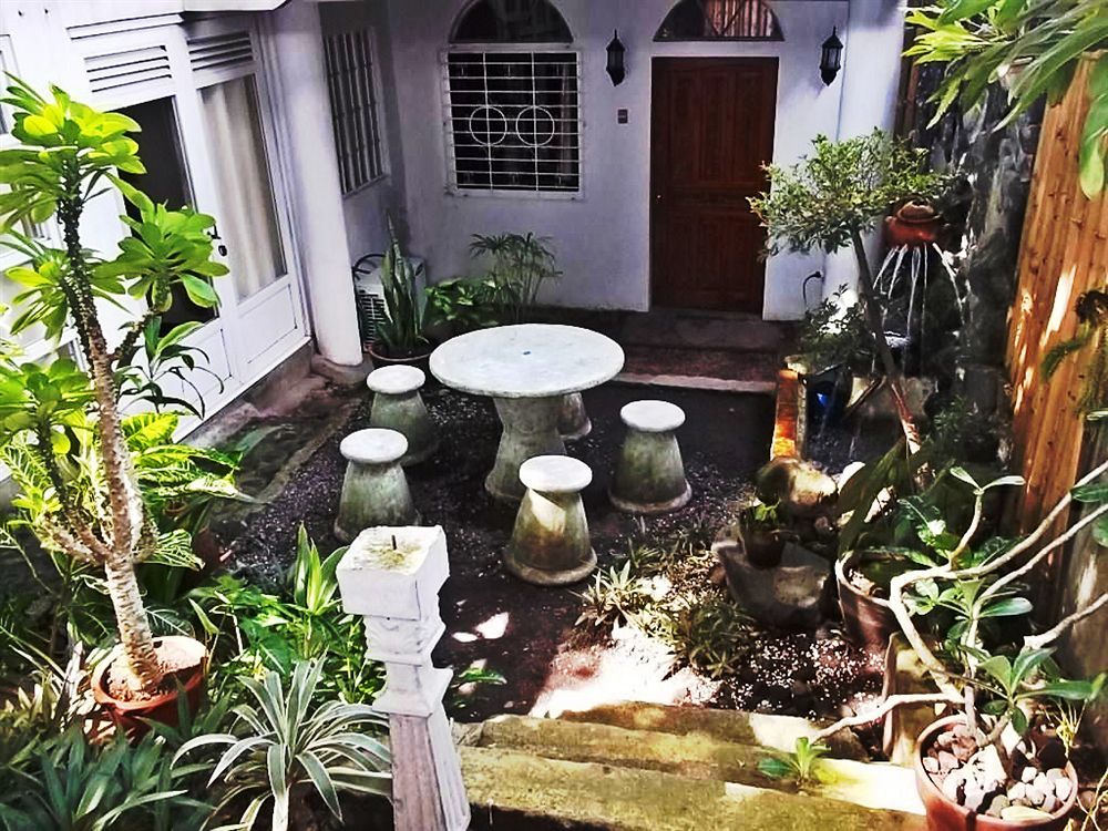Balay De La Rama Bed & Breakfast Легазпи Екстериор снимка